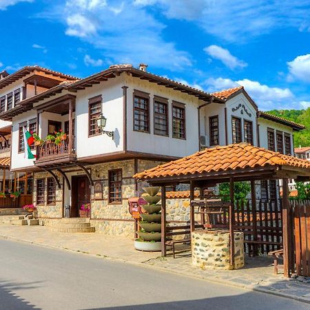 Alexandrov'S Houses Hotel Zlatograd Bagian luar foto