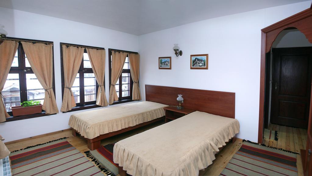 Alexandrov'S Houses Hotel Zlatograd Bagian luar foto
