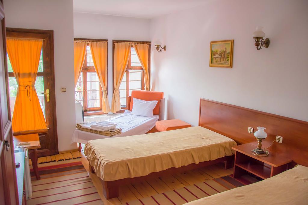 Alexandrov'S Houses Hotel Zlatograd Bagian luar foto