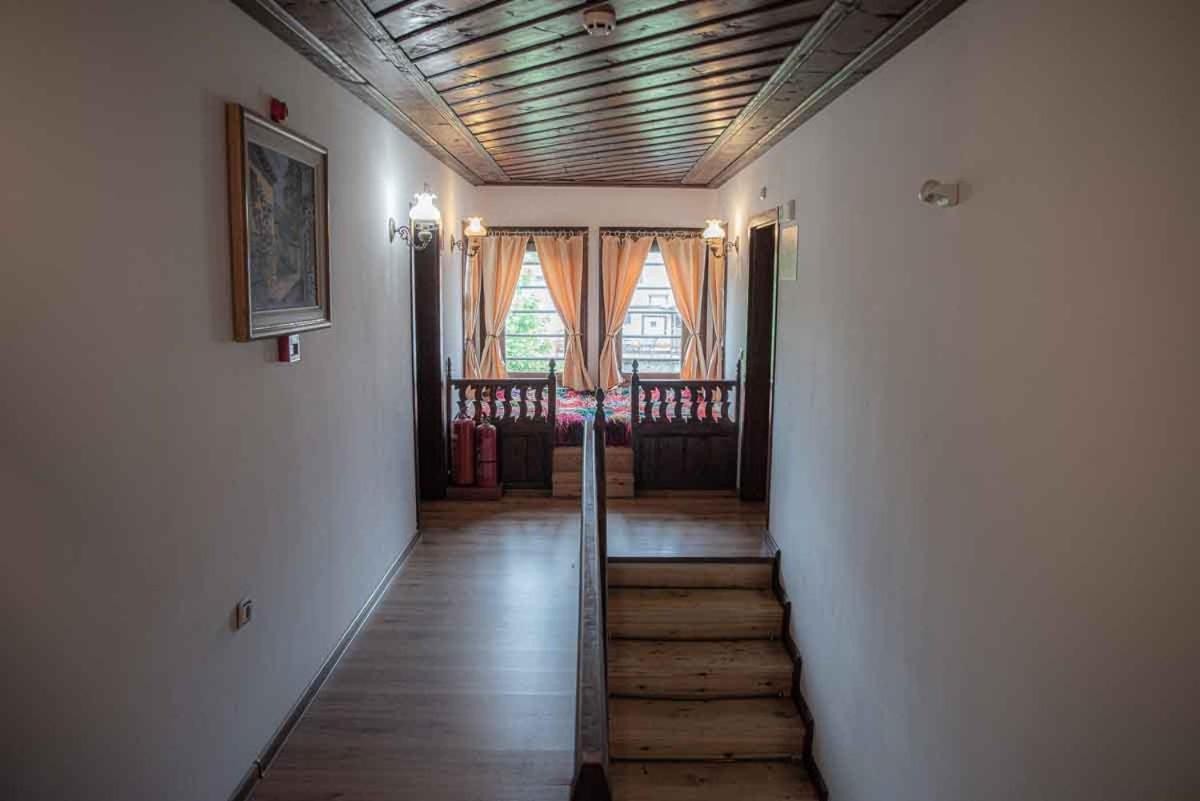 Alexandrov'S Houses Hotel Zlatograd Bagian luar foto